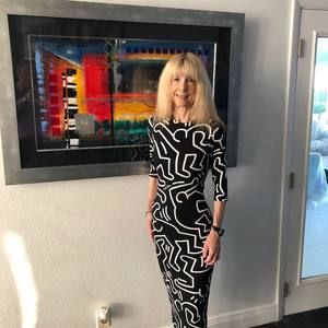 Meet your Posher, Lois